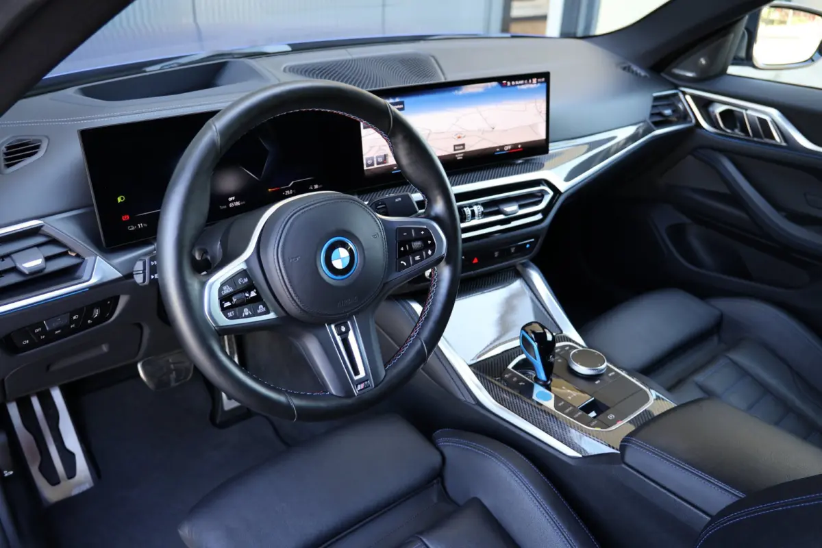 M50 High Executive M-sport | schuifkanteldak | m-sport seats | individual frozen | adap. cruise | carbon | harmankardon