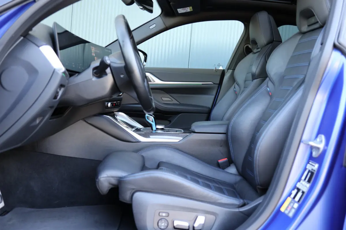 M50 High Executive M-sport | schuifkanteldak | m-sport seats | individual frozen | adap. cruise | carbon | harmankardon