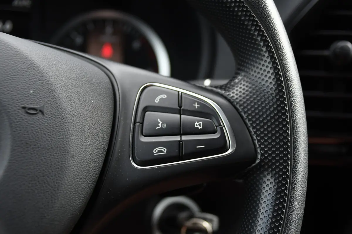 116 CDI L2 Black Edition Cruise, Carplay, LED, 164pk, Sensoren, Multimedia, Automaat, NAVI, Uniek!
