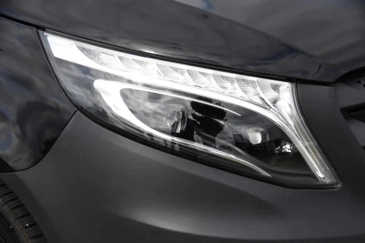 116 CDI L2 Black Edition Cruise, Carplay, LED, 164pk, Sensoren, Multimedia, Automaat, NAVI, Uniek!