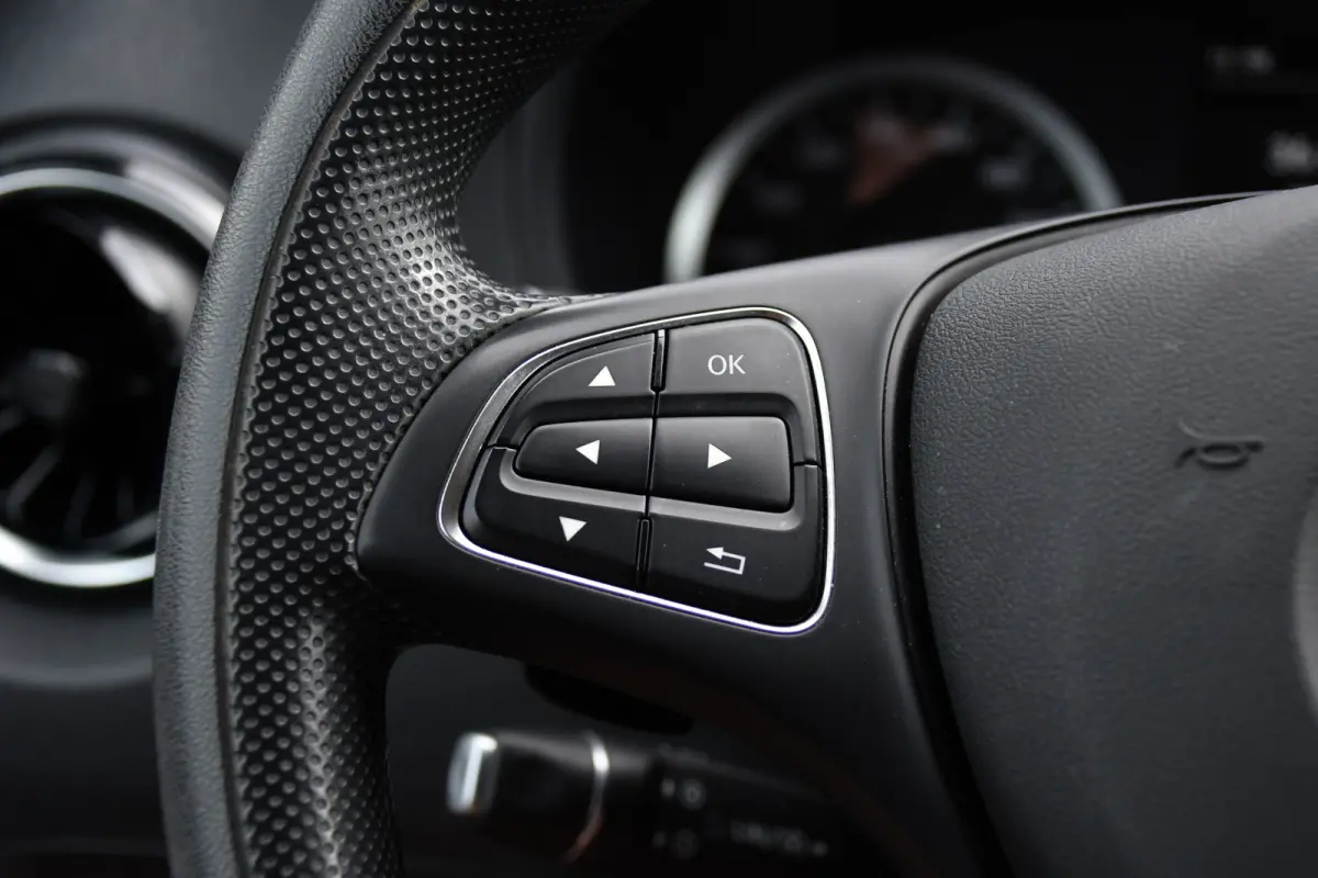116 CDI L2 Black Edition Cruise, Carplay, LED, 164pk, Sensoren, Multimedia, Automaat, NAVI, Uniek!