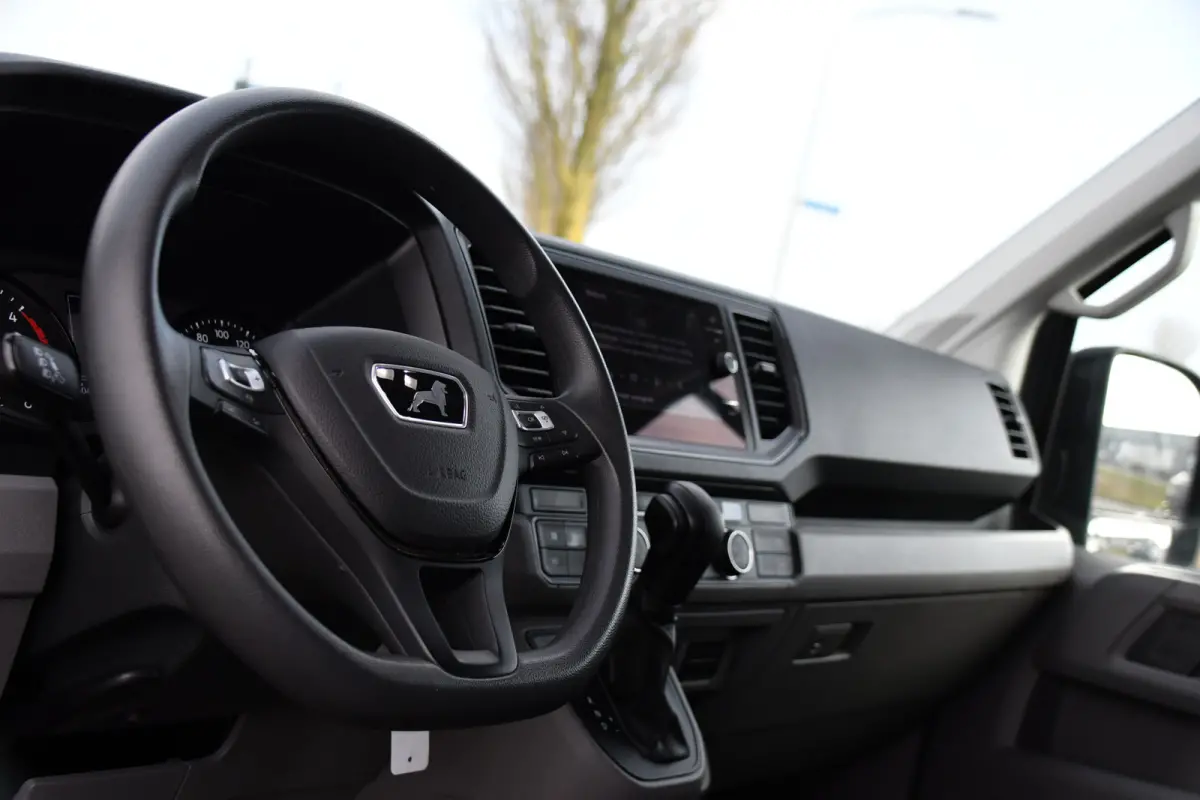 3.180 35 2.0 L3H3 PB Edition Full Options! Camera, Cruise, Carplay, LED, 177pk, Automaat, Trekhaak 3000kg, Voorruit verwarming, Sensoren, Multimedia, Uniek!
