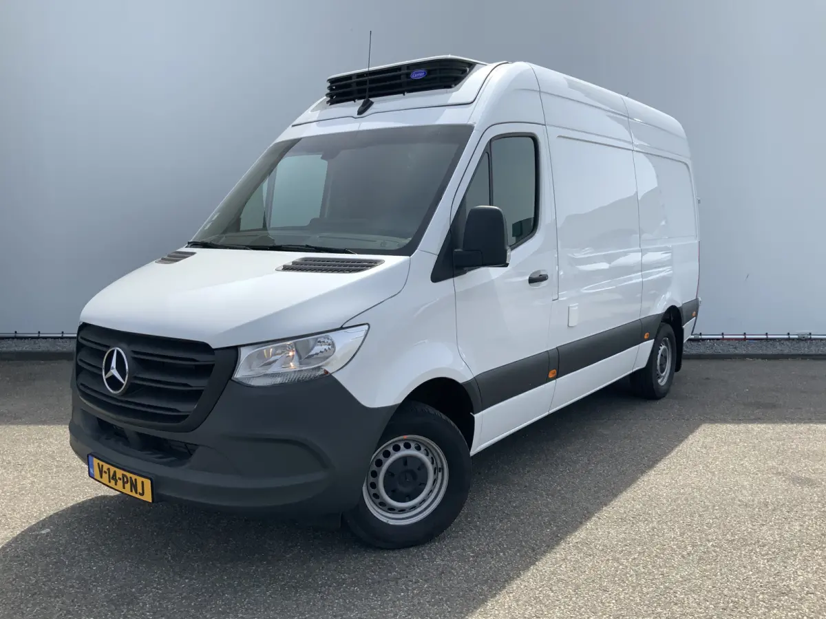 315 1.9 CDI L2H2 Koel/Vries Dualtemp ! Dag&Nacht Airco Camera. 1e Deel D.164/B.117/H.180 cm 2 Deel L.190/B.154/h.180 cm.Koeling werkt 100%  -17gr Euro 6