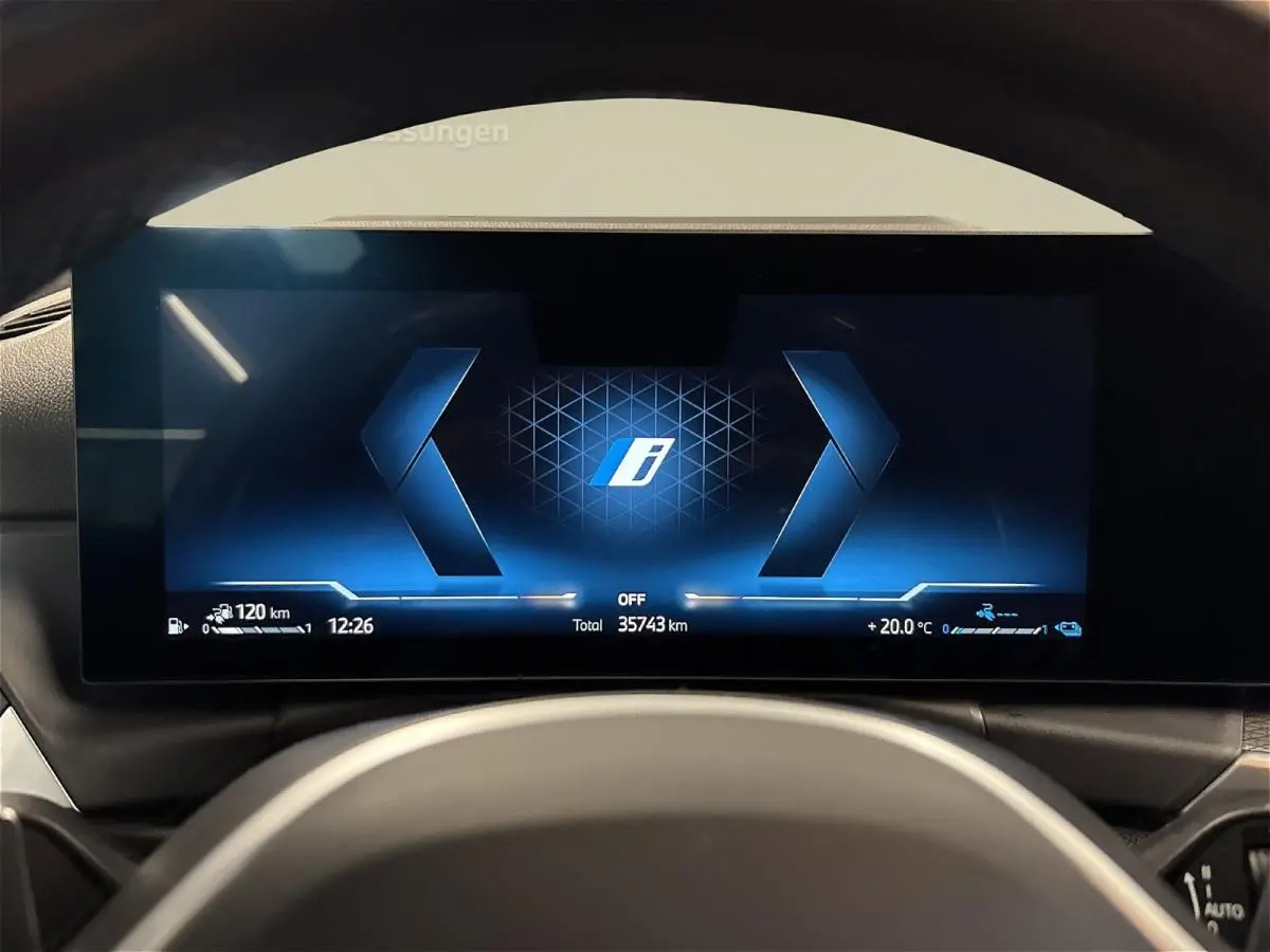 330e M-SPORT ** ADAP. LED, PANO, TREKH, ACC, HuD, 19-inch LMV ** 1e EIG - UNFALLFREI, BMW ONDERH. ** * INFORMEER OOK NAAR ONZE AANTREKKELIJKE FINANCIAL-LEASE TARIEVEN **