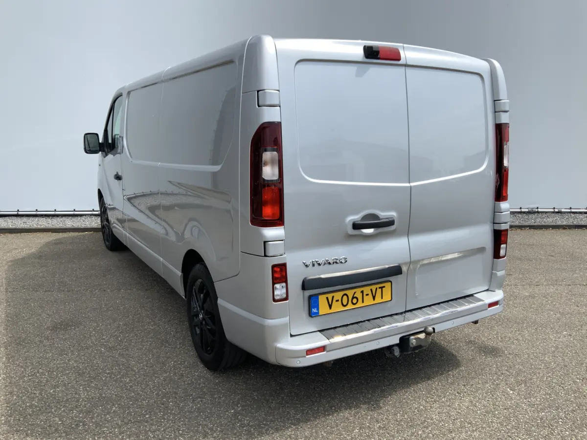 1.6 CDTI L2H1 Edition Airco Cruise Camera Navi 3 Zits Trekhaak 2000 kg Alu Velg Euro 6