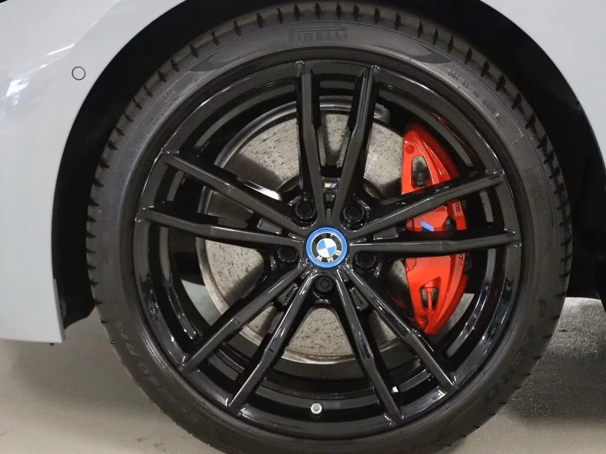 330e M-SPORT ** ADAP. LED, PANO, TREKH, ACC, HuD, 19-inch LMV ** 1e EIG - UNFALLFREI, BMW ONDERH. ** * INFORMEER OOK NAAR ONZE AANTREKKELIJKE FINANCIAL-LEASE TARIEVEN **