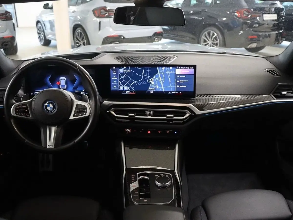 330e M-SPORT ** ADAP. LED, PANO, TREKH, ACC, HuD, 19-inch LMV ** 1e EIG - UNFALLFREI, BMW ONDERH. ** * INFORMEER OOK NAAR ONZE AANTREKKELIJKE FINANCIAL-LEASE TARIEVEN **