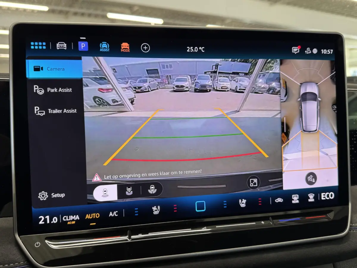 1.5 eHybrid R-Line 272 pk DUURSTE UITVOERING VOL! | Nieuw! | Navi | ACC | Pano | Camera | Interieur Style Pakket | Elektrische Trekhaak | ( Vestiging - Vianen )