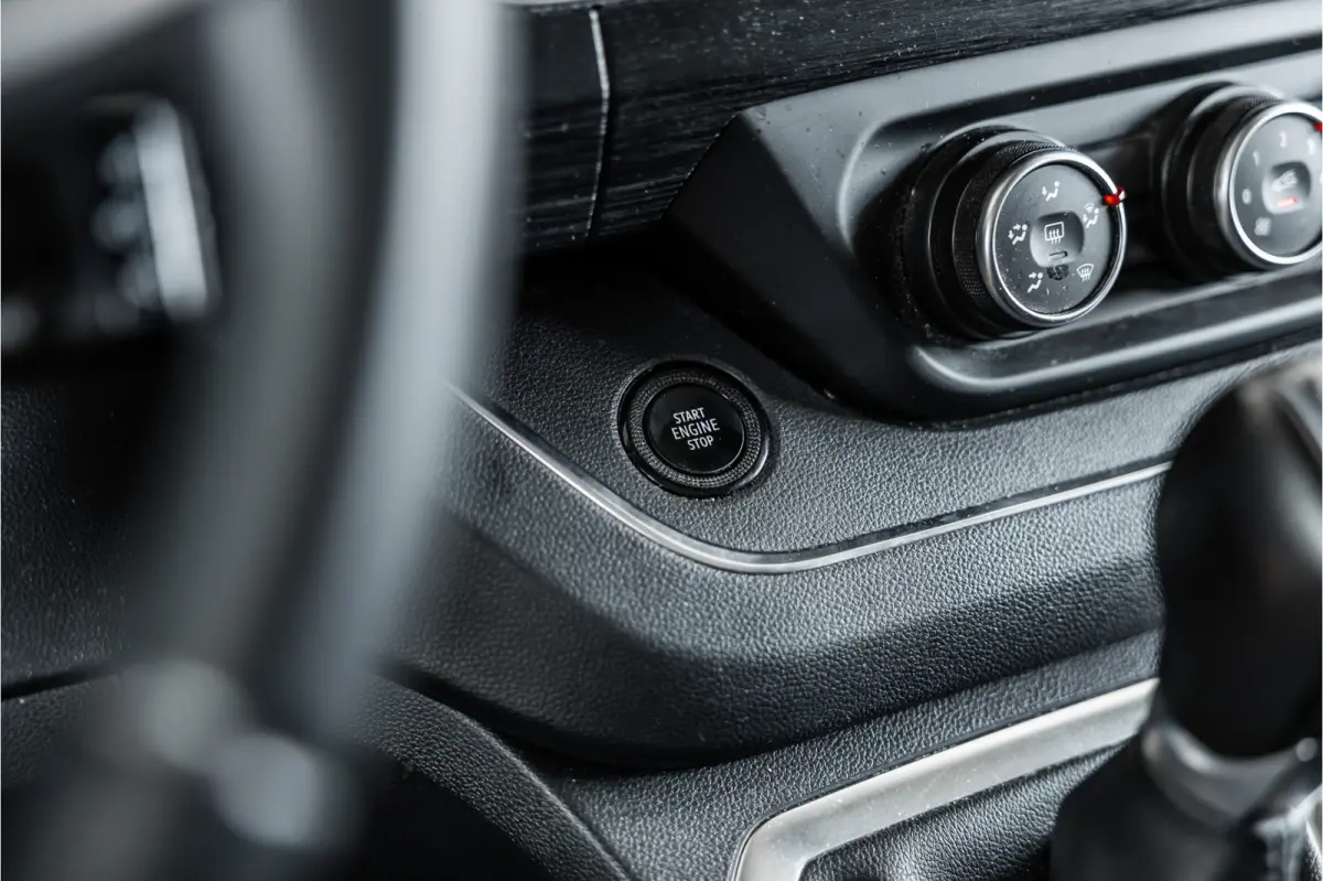 2.0 dCi 150 PK DC | Dubbel cabine | 6-Zitter | L+R Schuifdeur | Camera | Trekhaak | CarPlay | Navigatie | Nieuwe APK