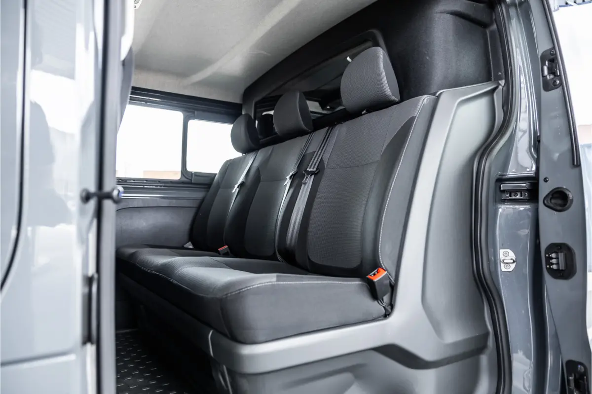 2.0 dCi 150 PK DC | Dubbel cabine | 6-Zitter | L+R Schuifdeur | Camera | Trekhaak | CarPlay | Navigatie | Nieuwe APK