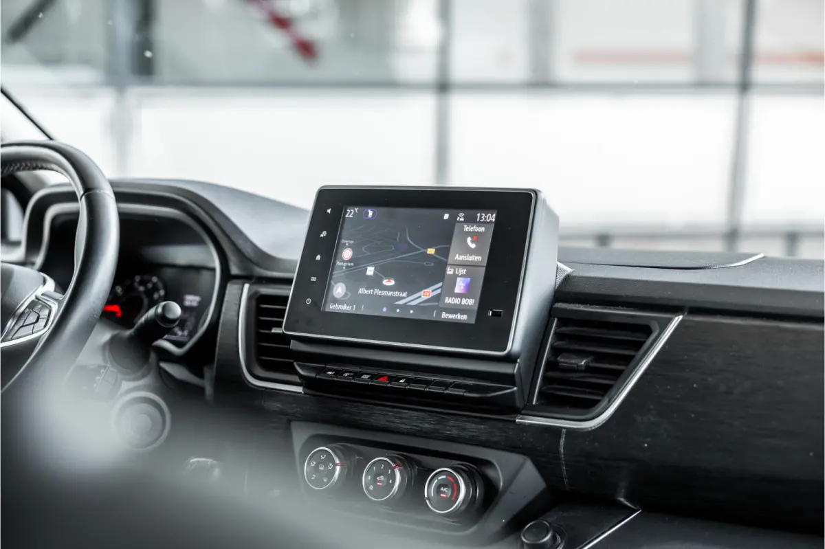 2.0 dCi 150 PK DC | Dubbel cabine | 6-Zitter | L+R Schuifdeur | Camera | Trekhaak | CarPlay | Navigatie | Nieuwe APK
