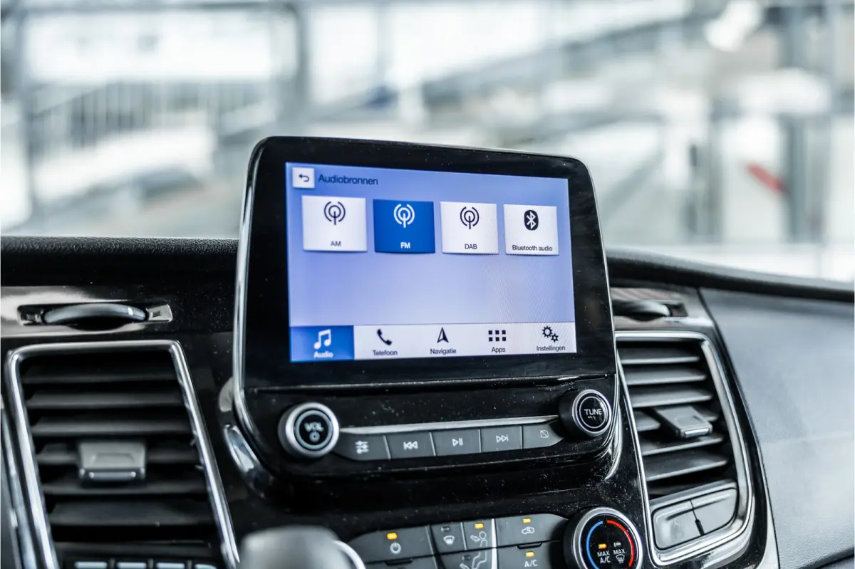 300 2.0 TDCI 170 PK L2H1 Limited DC | Bi-Xenon | ACC | L+R Schuifdeur | CarPlay | Camera | Stoelverwarming | Navigatie | Orig. NL Auto | 1e eigenaar | Nieuwe APK