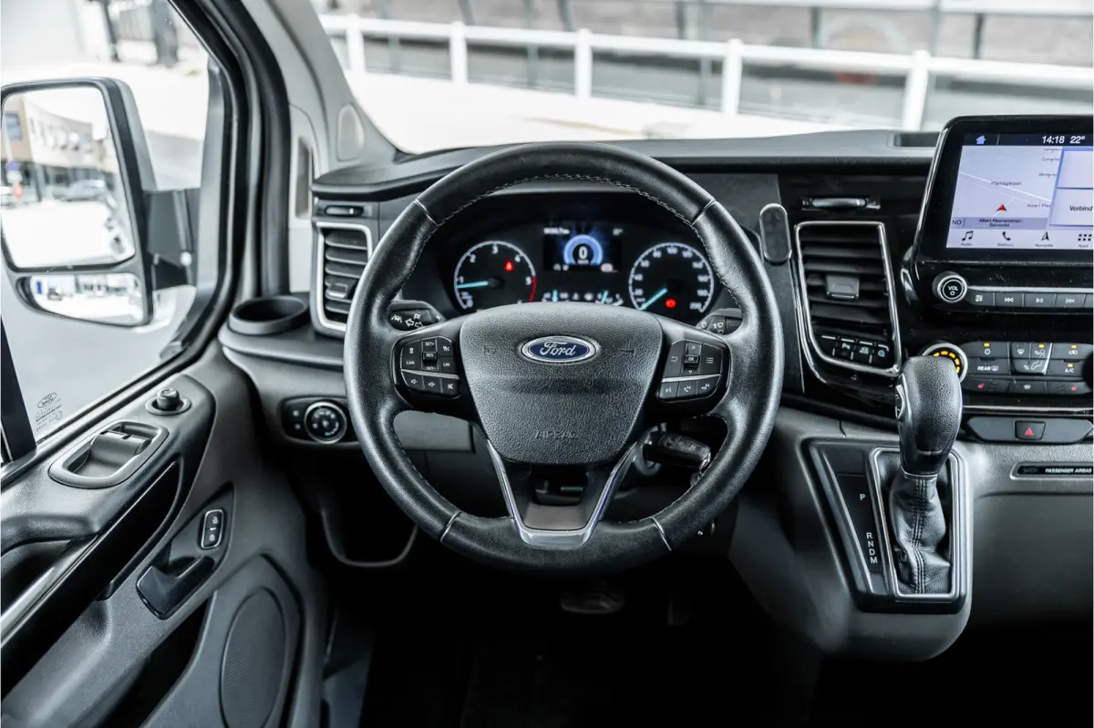 300 2.0 TDCI 170 PK L2H1 Limited DC | Bi-Xenon | ACC | L+R Schuifdeur | CarPlay | Camera | Stoelverwarming | Navigatie | Orig. NL Auto | 1e eigenaar | Nieuwe APK