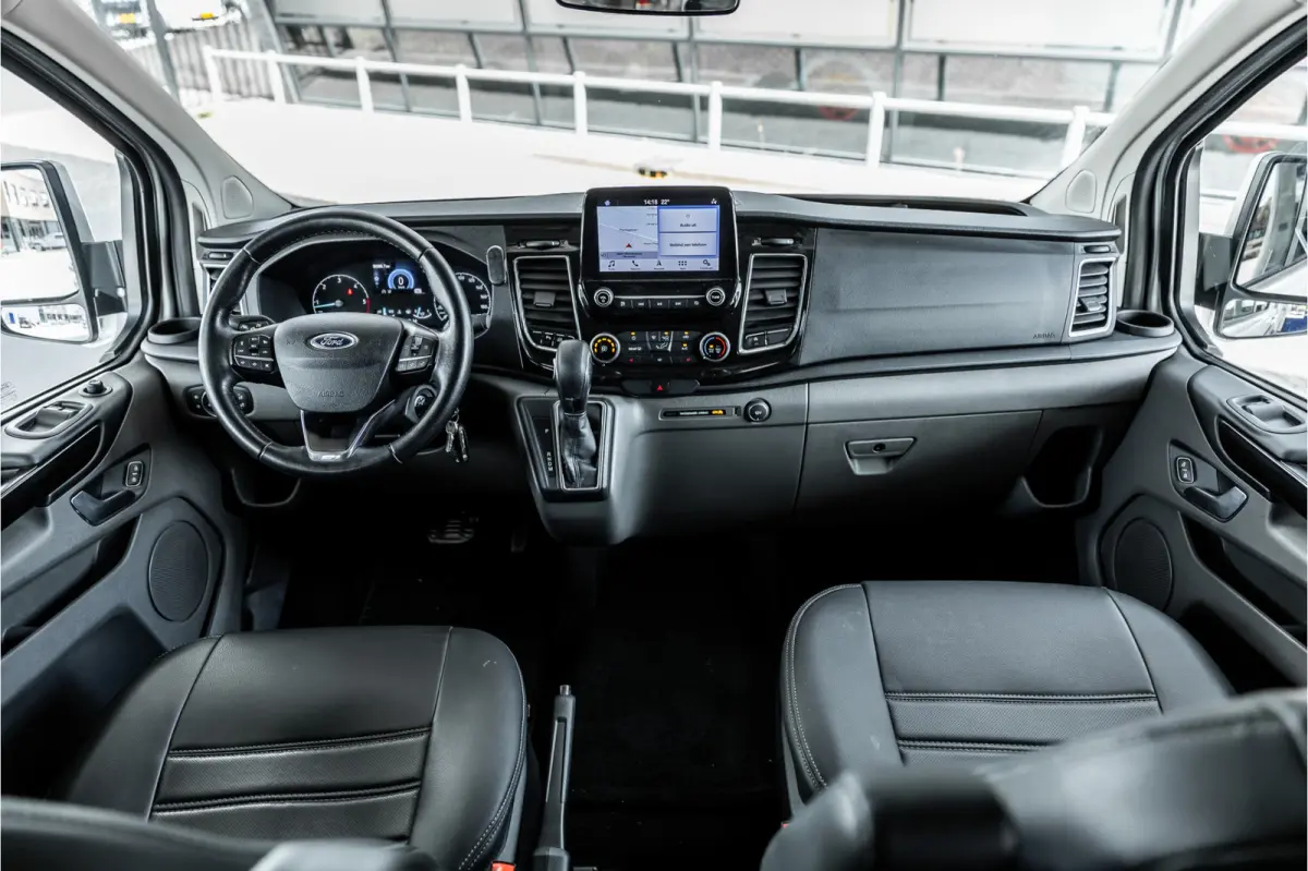 300 2.0 TDCI 170 PK L2H1 Limited DC | Bi-Xenon | ACC | L+R Schuifdeur | CarPlay | Camera | Stoelverwarming | Navigatie | Orig. NL Auto | 1e eigenaar | Nieuwe APK