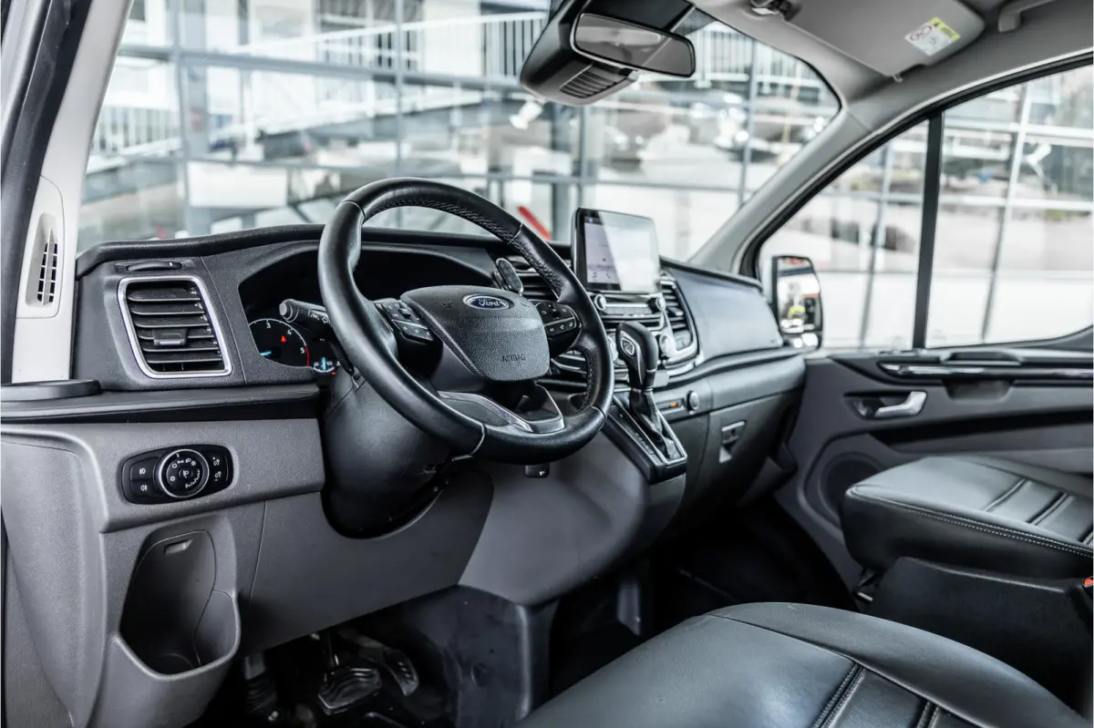 300 2.0 TDCI 170 PK L2H1 Limited DC | Bi-Xenon | ACC | L+R Schuifdeur | CarPlay | Camera | Stoelverwarming | Navigatie | Orig. NL Auto | 1e eigenaar | Nieuwe APK