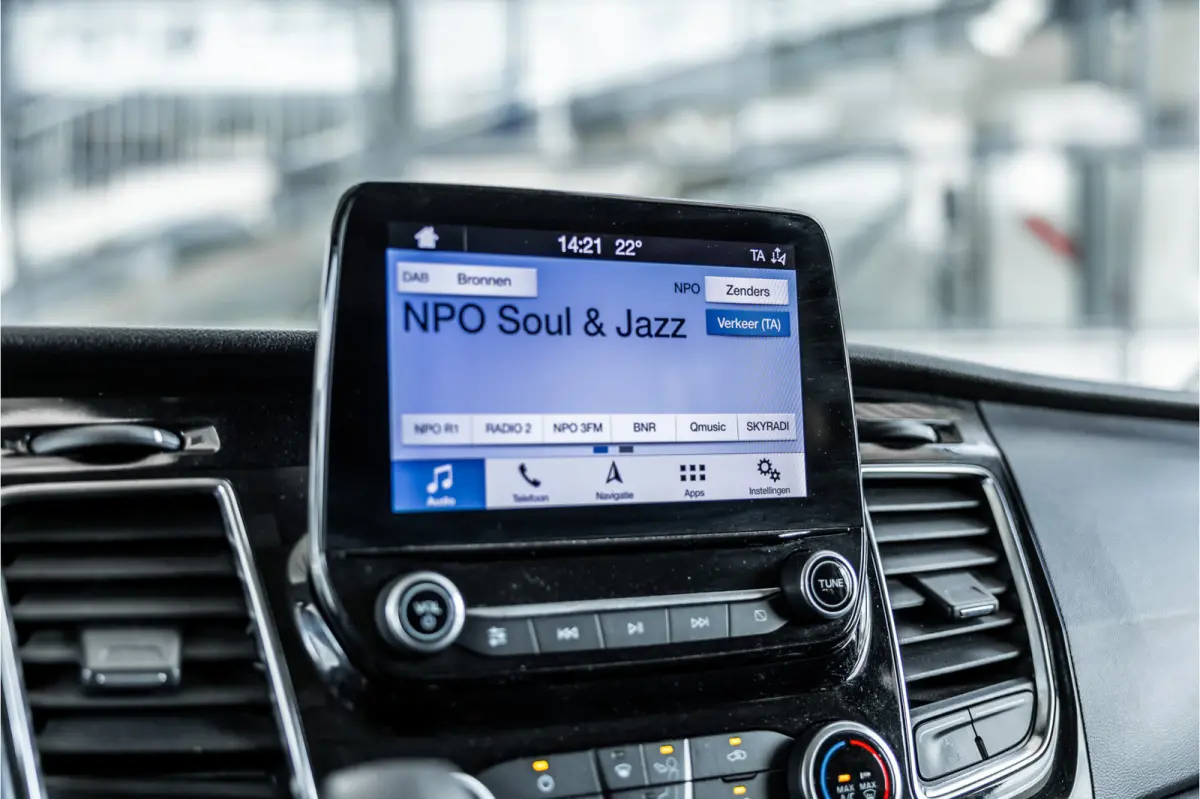 300 2.0 TDCI 170 PK L2H1 Limited DC | Bi-Xenon | ACC | L+R Schuifdeur | CarPlay | Camera | Stoelverwarming | Navigatie | Orig. NL Auto | 1e eigenaar | Nieuwe APK