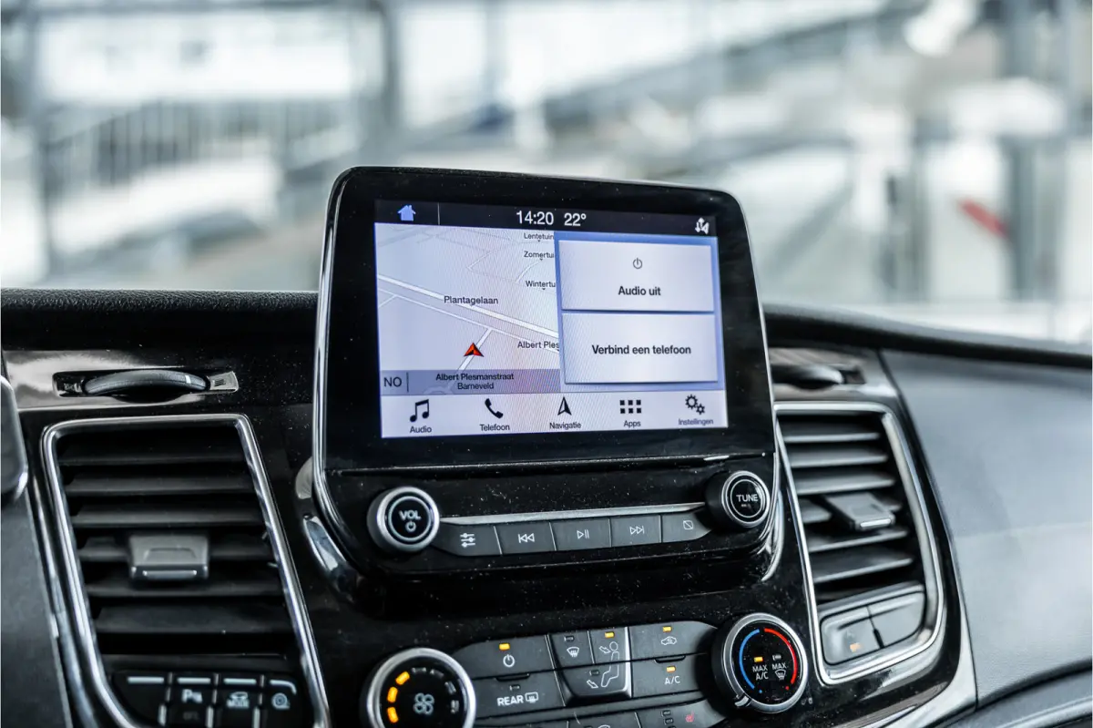 300 2.0 TDCI 170 PK L2H1 Limited DC | Bi-Xenon | ACC | L+R Schuifdeur | CarPlay | Camera | Stoelverwarming | Navigatie | Orig. NL Auto | 1e eigenaar | Nieuwe APK