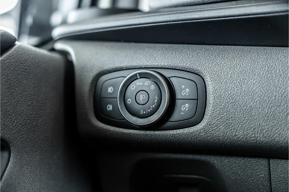 300 2.0 TDCI 170 PK L2H1 Limited DC | Bi-Xenon | ACC | L+R Schuifdeur | CarPlay | Camera | Stoelverwarming | Navigatie | Orig. NL Auto | 1e eigenaar | Nieuwe APK