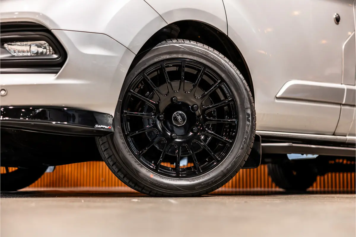 340 2.0 TDCI 170 PK L2H1 | ACC | CarPlay | Camera | Navigatie | Stoelverwarming | DAB | PDC V+A | Nieuwe APK