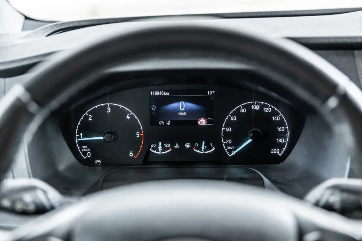 340 2.0 TDCI 170 PK L2H1 | ACC | CarPlay | Camera | Navigatie | Stoelverwarming | DAB | PDC V+A | Nieuwe APK