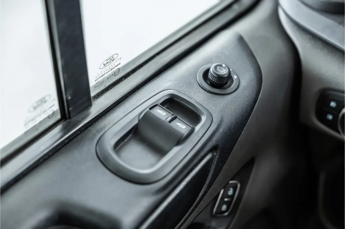 340 2.0 TDCI 170 PK L2H1 | ACC | CarPlay | Camera | Navigatie | Stoelverwarming | DAB | PDC V+A | Nieuwe APK