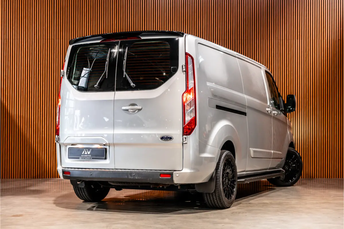 340 2.0 TDCI 170 PK L2H1 | ACC | CarPlay | Camera | Navigatie | Stoelverwarming | DAB | PDC V+A | Nieuwe APK
