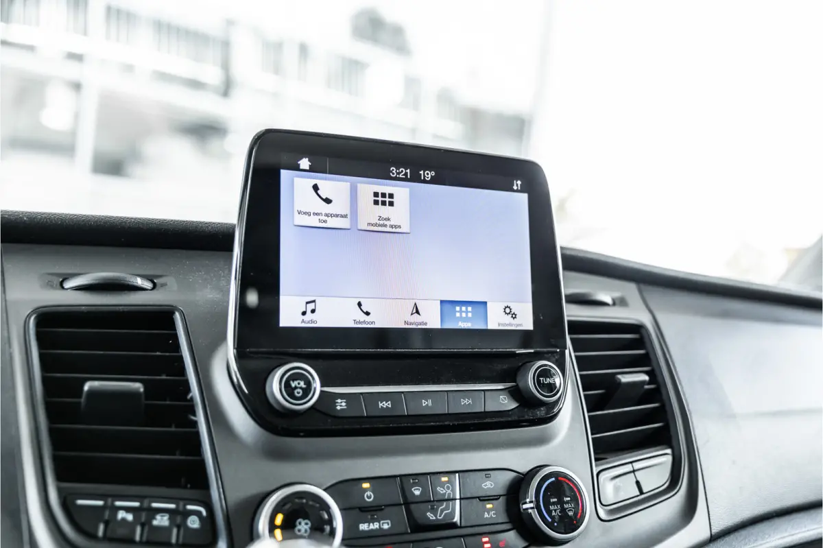 340 2.0 TDCI 170 PK L2H1 | ACC | CarPlay | Camera | Navigatie | Stoelverwarming | DAB | PDC V+A | Nieuwe APK