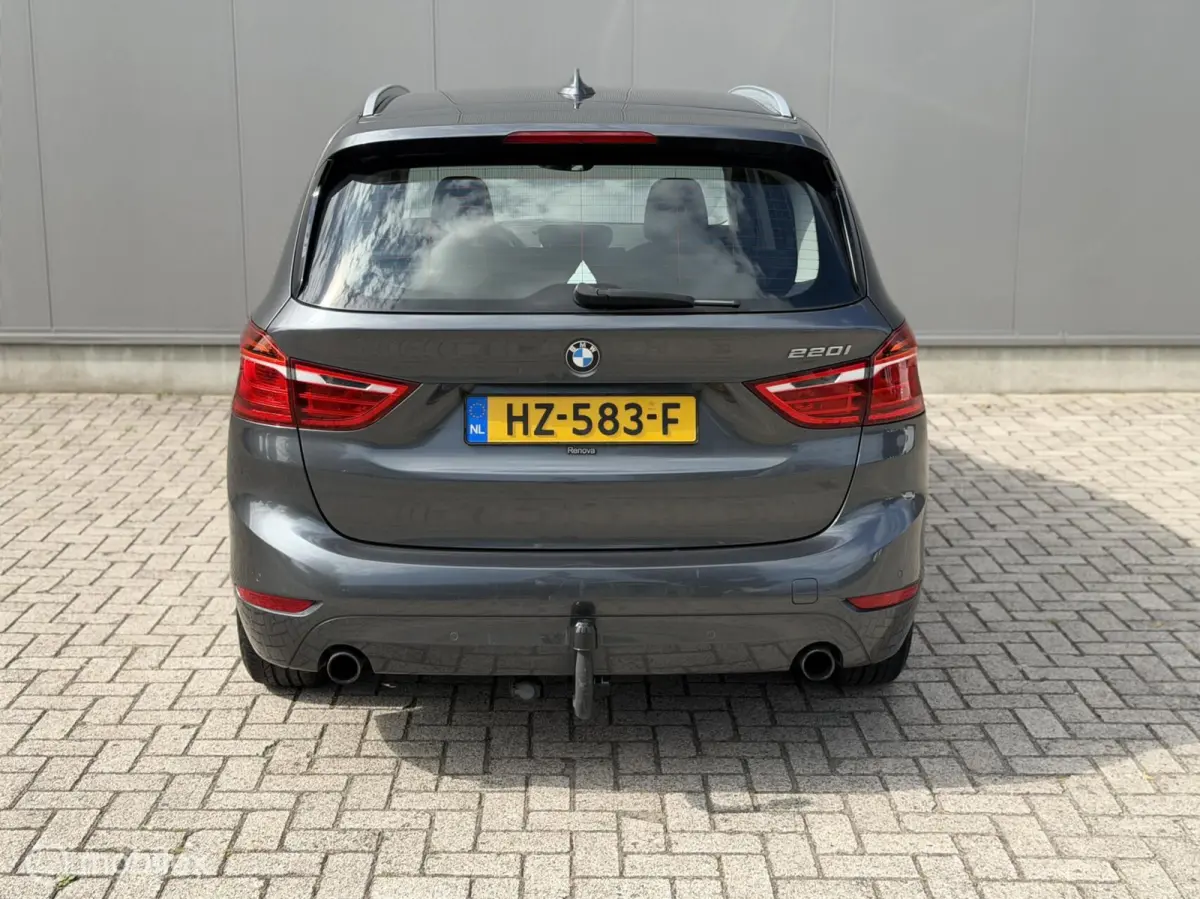 220i Aut. | Mindervalide | Handgas