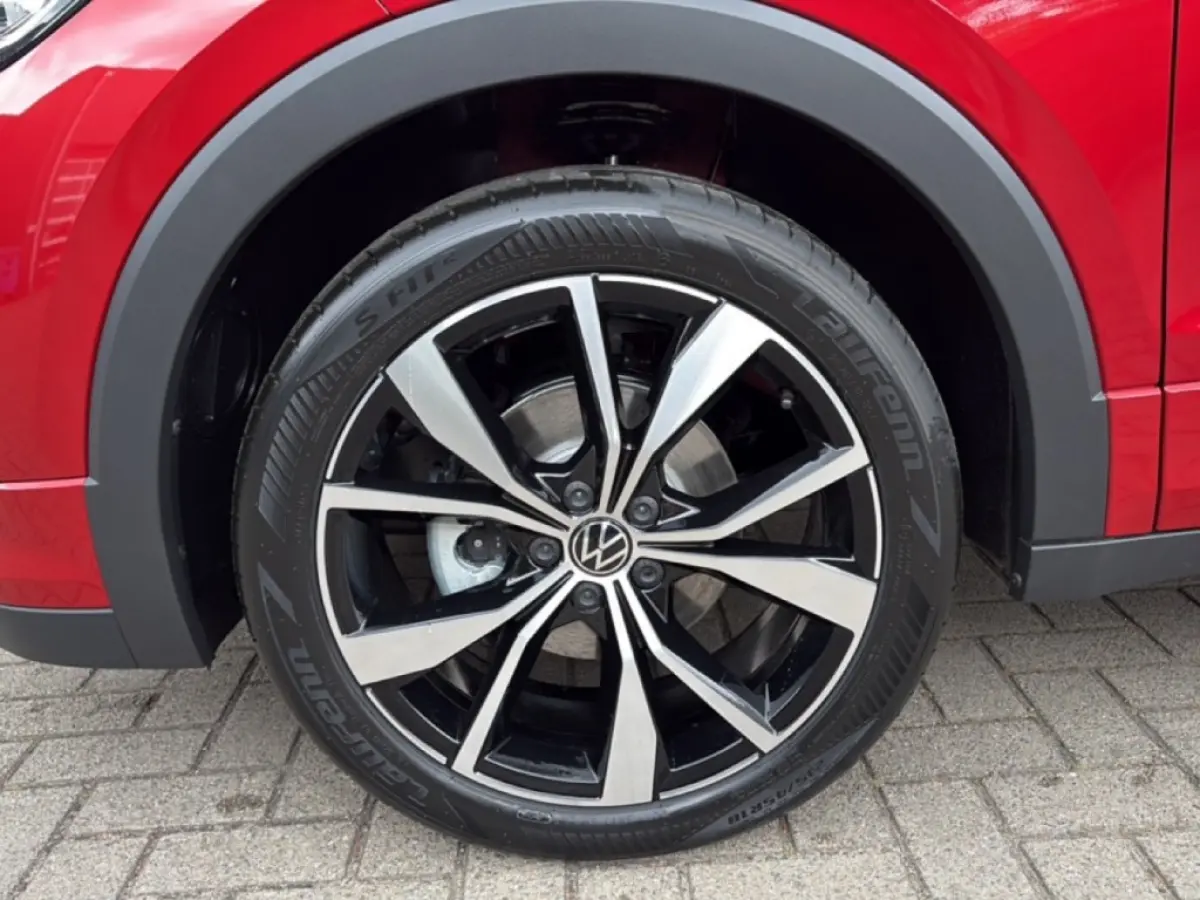 1.5 TSI DSG R-LINE AFN.TREKHAAK/CAMERA/IQ-LIGHTS/STOELVERW/CARPLAY