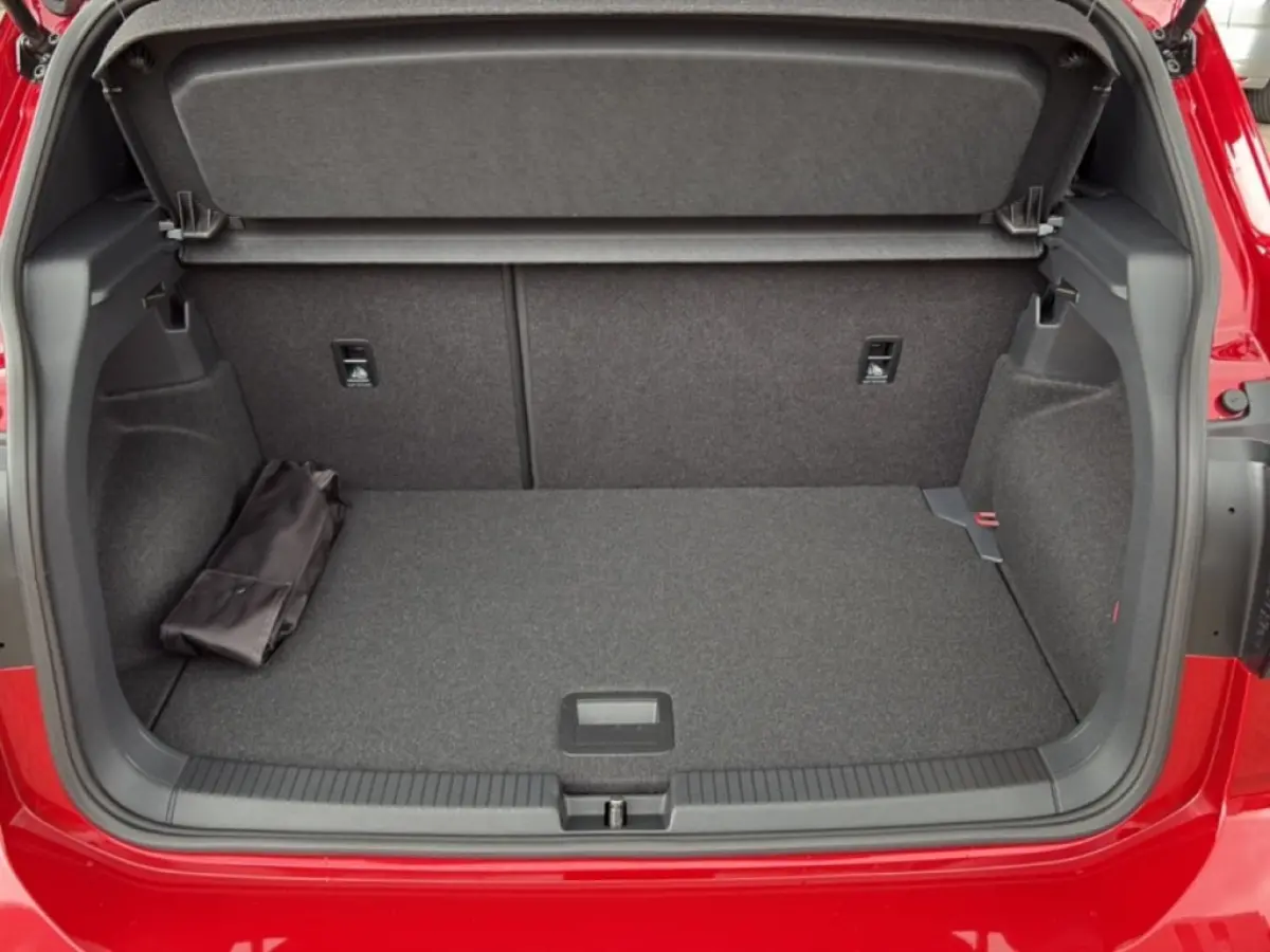 1.5 TSI DSG R-LINE AFN.TREKHAAK/CAMERA/IQ-LIGHTS/STOELVERW/CARPLAY