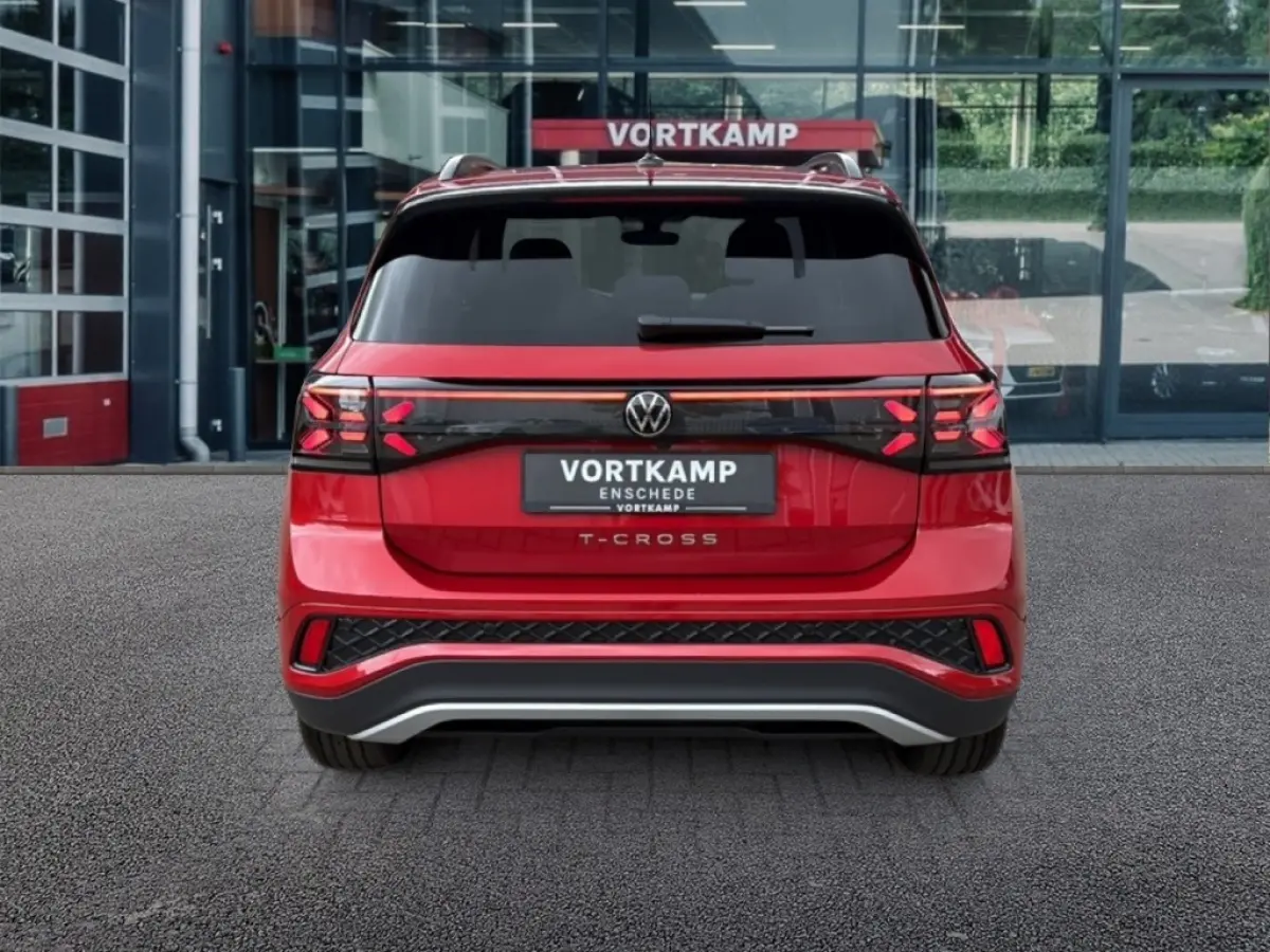 1.5 TSI DSG R-LINE AFN.TREKHAAK/CAMERA/IQ-LIGHTS/STOELVERW/CARPLAY