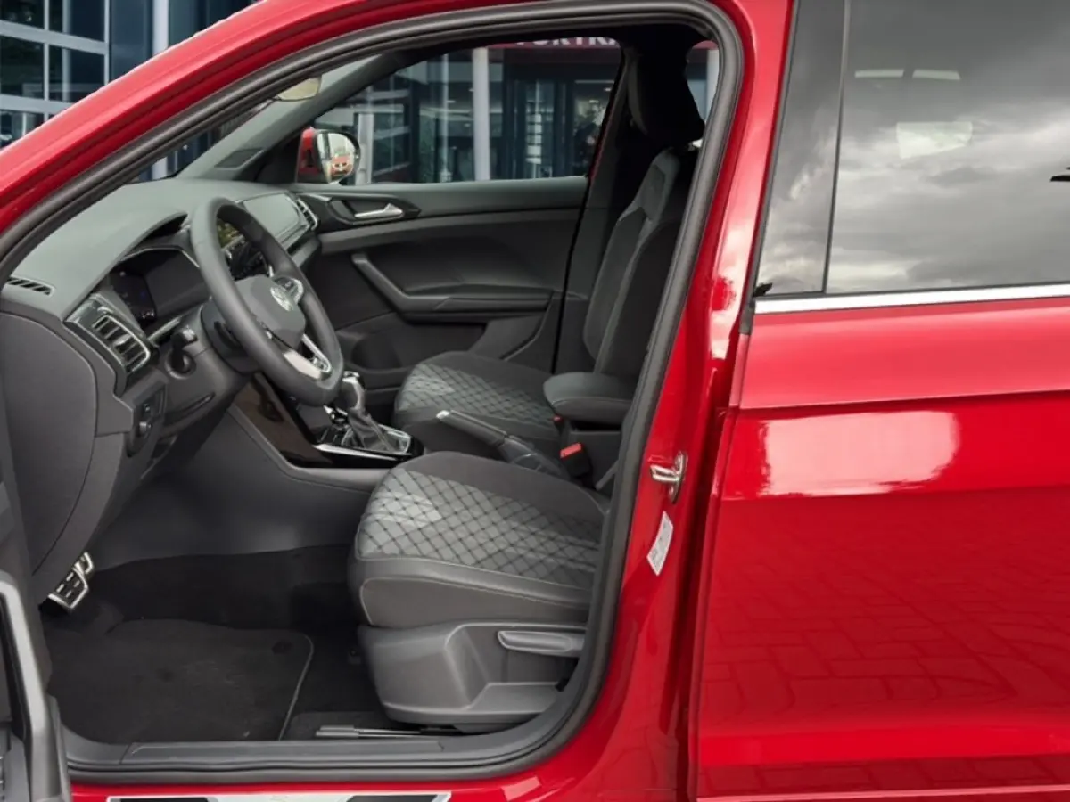 1.5 TSI DSG R-LINE AFN.TREKHAAK/CAMERA/IQ-LIGHTS/STOELVERW/CARPLAY