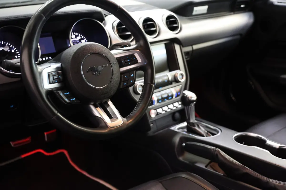 5.0 V8 AUTOMAAT