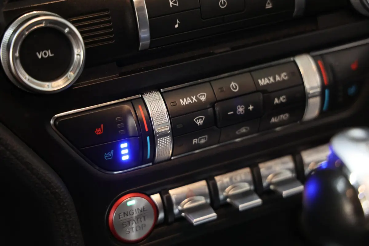 5.0 V8 AUTOMAAT