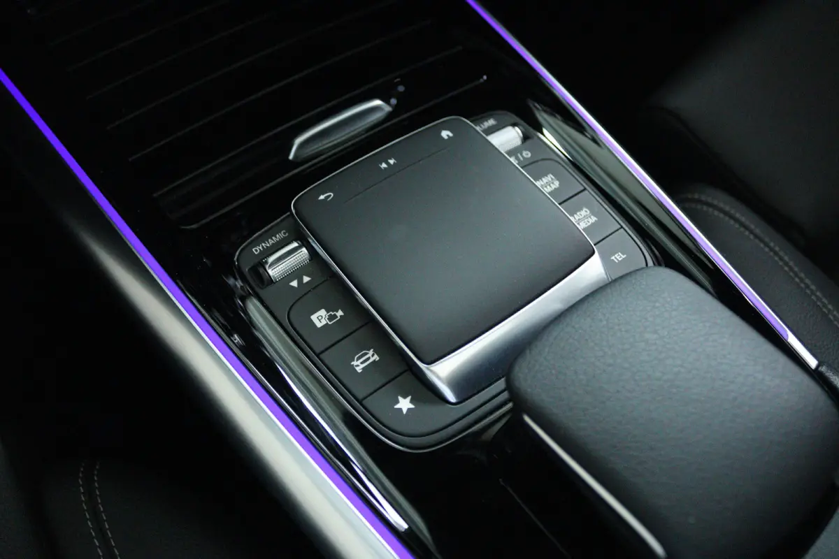 250+ Business Edition 71 kWh | Soh 100% | Cruise Control | Schuifdak | Memory | Stoelverwarming | Elektr. Stoelen | Keyless | Navi | 360 Camera | Massage