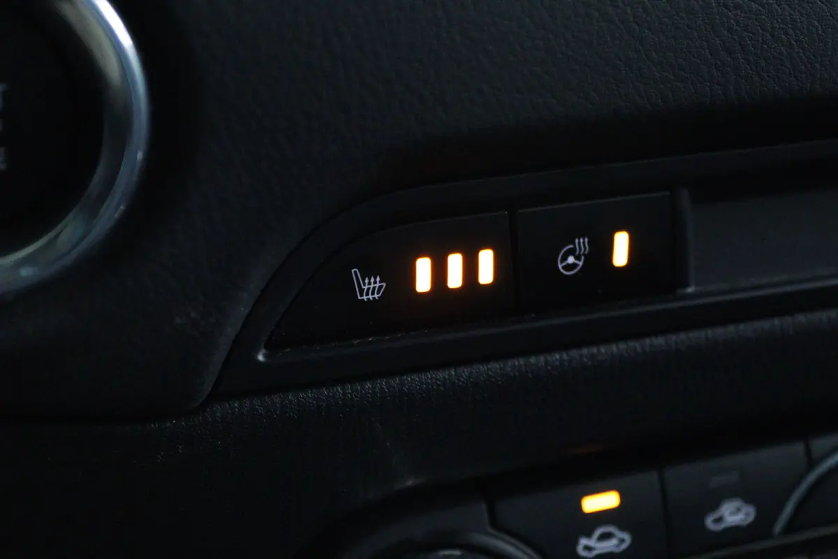 2.0 SkyActiv-G 165 Skylease GT | Cruise Control | Trekhaak | Camera | Stoel+Stuurverwarming | Memory | Bose Audio | Navi | Climate | LED