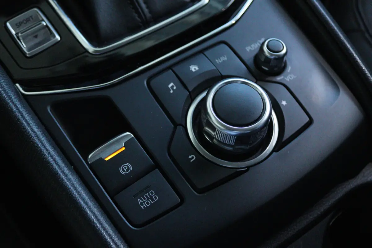 2.0 SkyActiv-G 165 Skylease GT | Cruise Control | Trekhaak | Camera | Stoel+Stuurverwarming | Memory | Bose Audio | Navi | Climate | LED