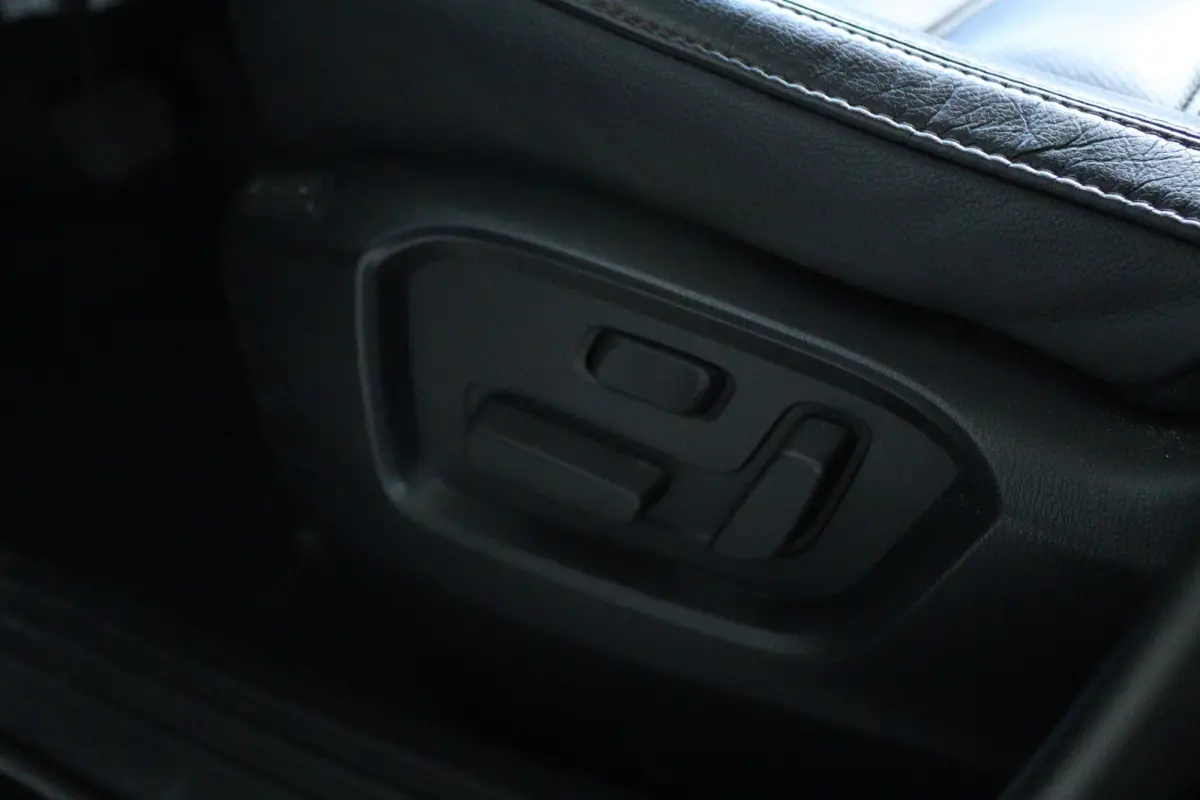 2.0 SkyActiv-G 165 Skylease GT | Cruise Control | Trekhaak | Camera | Stoel+Stuurverwarming | Memory | Bose Audio | Navi | Climate | LED