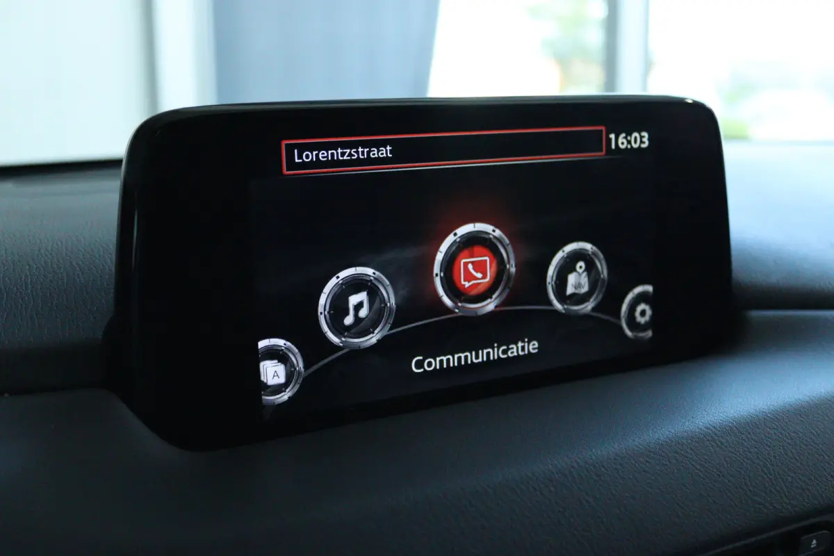 2.0 SkyActiv-G 165 Skylease GT | Cruise Control | Trekhaak | Camera | Stoel+Stuurverwarming | Memory | Bose Audio | Navi | Climate | LED