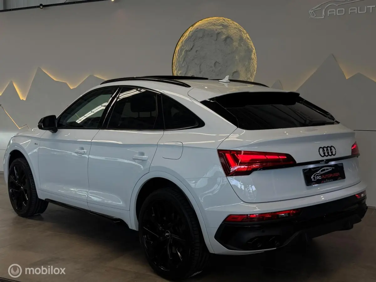55 TFSI e S-line Panorama/Keyless/Trekhaak/SQ5 look