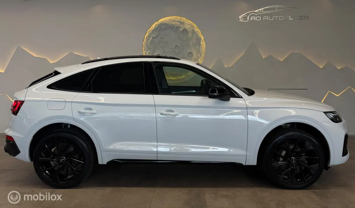55 TFSI e S-line Panorama/Keyless/Trekhaak/SQ5 look