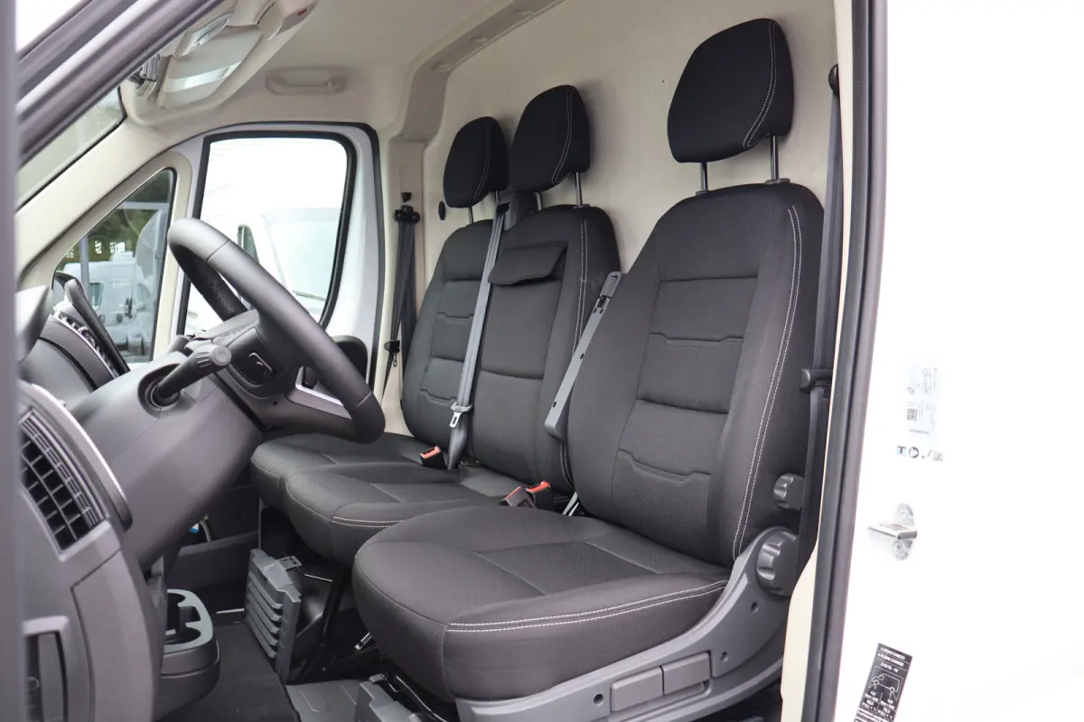 2.2 MultiJet L3 H2 Automaat Koelwagen V300 Dag en Nacht