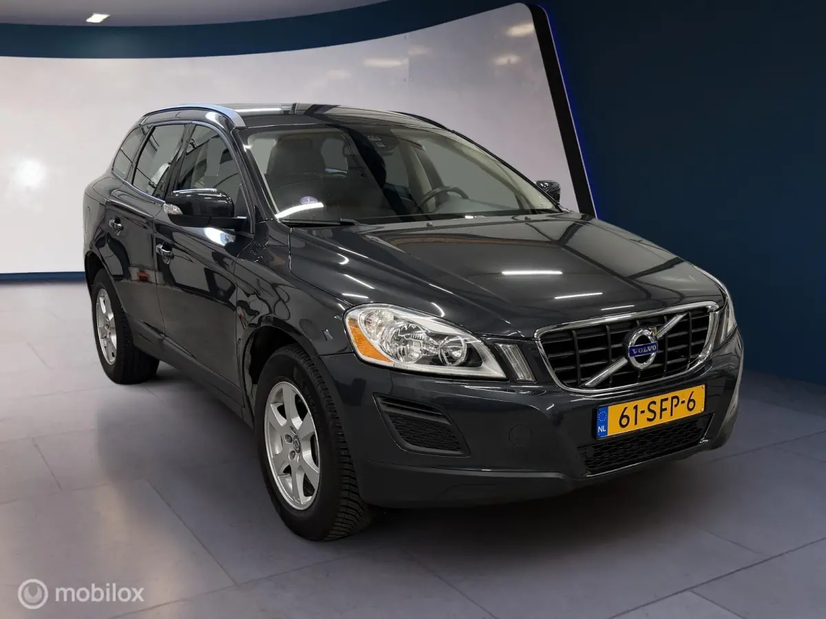 2.0 T5 Kinetic ✓Trekh.✓Clima✓Cruise.✓Org. NL