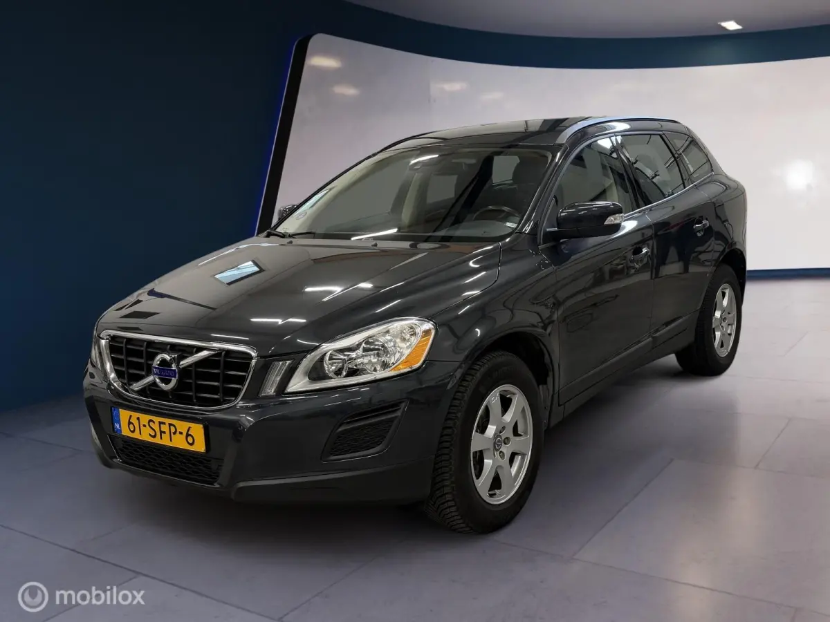 2.0 T5 Kinetic ✓Trekh.✓Clima✓Cruise.✓Org. NL