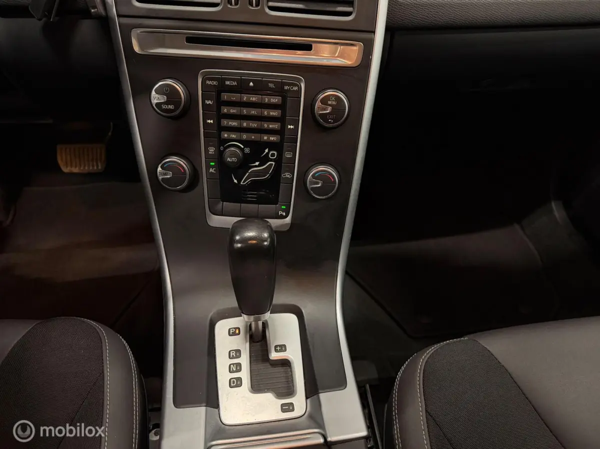 2.0 T5 Kinetic ✓Trekh.✓Clima✓Cruise.✓Org. NL