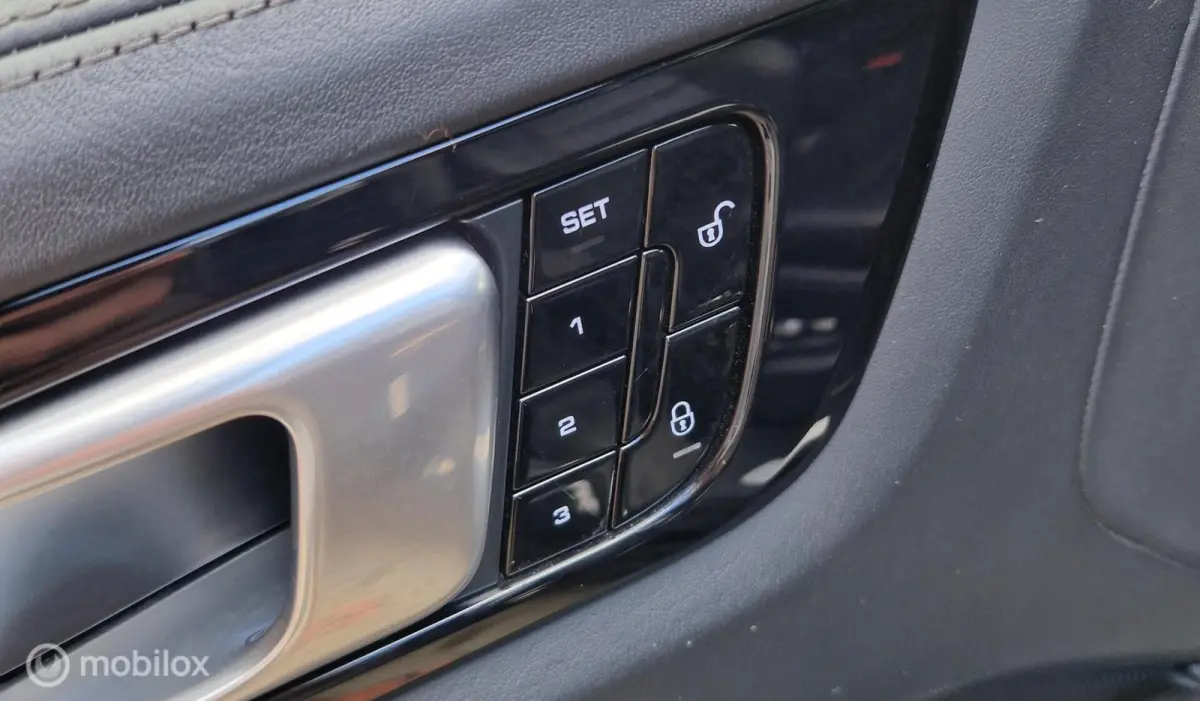 3.0 E-Hybrid Full option