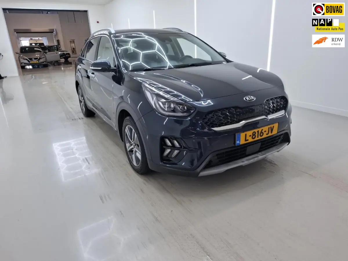 1.6 GDi Hybrid DynamicPlusLine+Leder+breed-Navigatie+camera+stoel&stuur-verw = SUPER !!