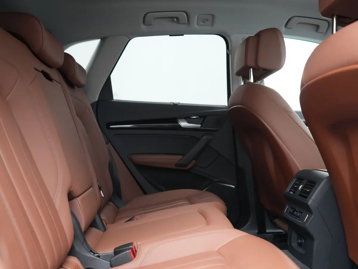 50 TFSI e Advanced edition PHEV 300pk Dealer O.H | Trekhaak Af Fabriek | Head Up | Apple Carplay | Lederen Sportstoelen Verwarmd | Cruise Control | Virtual | Navigatie | DAB | 19"L.M | Plug 
