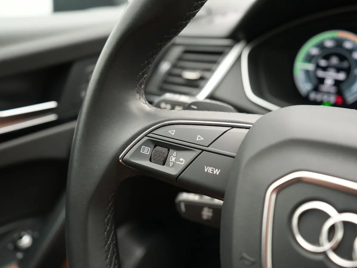 50 TFSI e Advanced edition PHEV 300pk Dealer O.H | Trekhaak Af Fabriek | Head Up | Apple Carplay | Lederen Sportstoelen Verwarmd | Cruise Control | Virtual | Navigatie | DAB | 19"L.M | Plug 