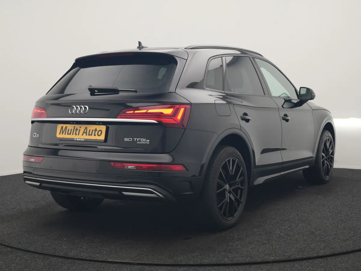 50 TFSI e Advanced edition PHEV 300pk Dealer O.H | Trekhaak Af Fabriek | Head Up | Apple Carplay | Lederen Sportstoelen Verwarmd | Cruise Control | Virtual | Navigatie | DAB | 19"L.M | Plug 